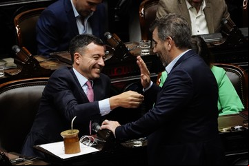 Finalmente el Gobierno solo recibe al PRO y a un sector de la UCR para iniciar la agenda de Extraordinarias