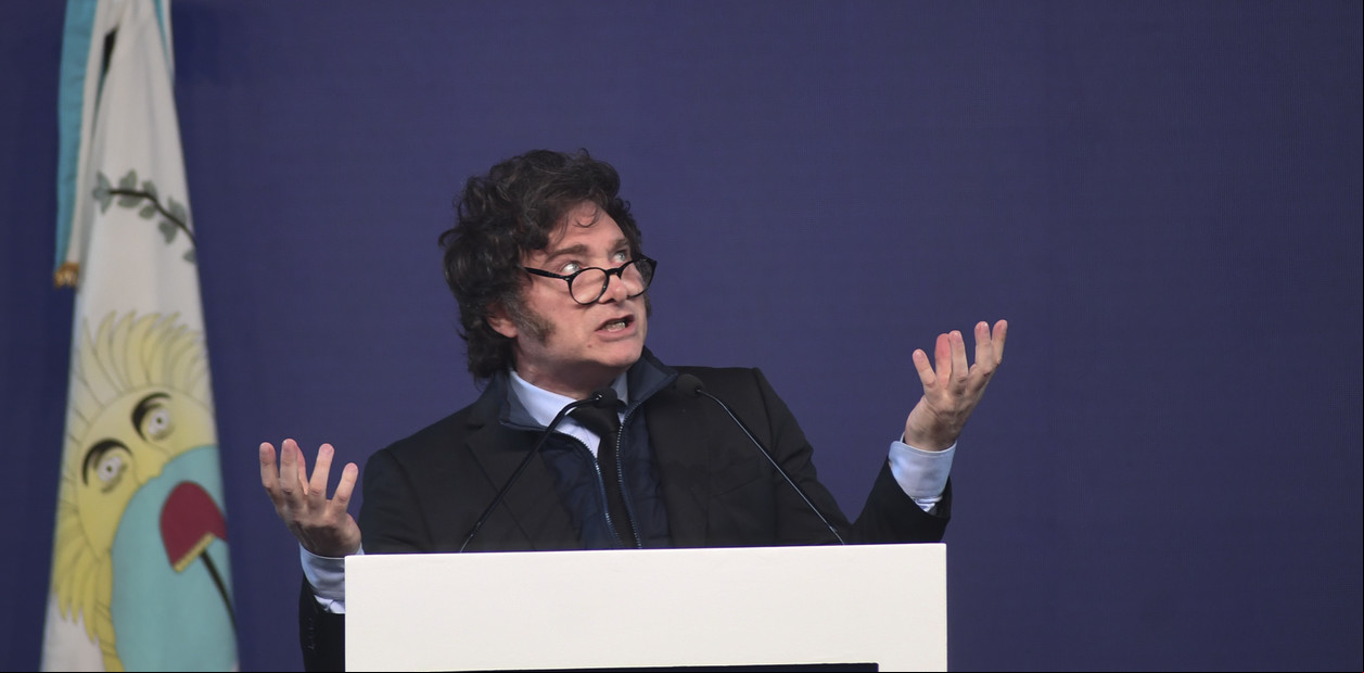 Veto de Javier Milei a la ley de financiamiento universitario: el insólito error matemático del Presidente y la chicana que le devolvió un diputado kirchnerista