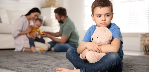 ¿Los padres tienen hijos favoritos?: Un estudio explica por qué sucede y su impacto emocional