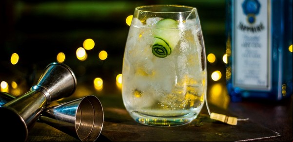 Este es el mejor bar de Palermo para tomar un trago en un jardín, ideal para una noche de primavera