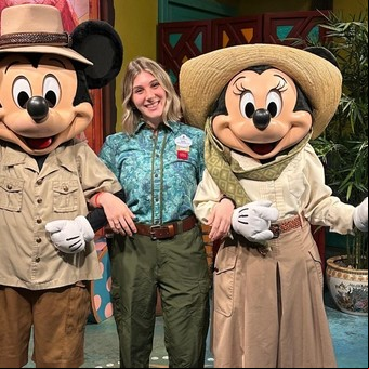 Trabajar con Mickey y Minnie: cómo es el programa para hacer pasantías en los parques de Disney