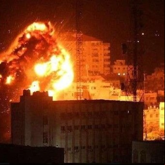 Israel bombardeó más de 15 edificios de Beirut en una operación contra la estructura financiera de Hezbollah