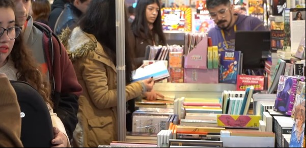 Charlas, lectura y "chequelibros" para los estudiantes en la Feria del Libro de Merlo 