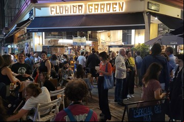 Cómo es Bar de Viejes, el proyecto que busca rescatar viejos cafés con actividades culturales