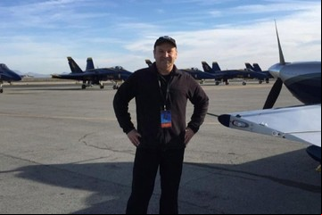 Quién era Charles Thomas “Chuck” Coleman, el instructor de vuelo de "Top Gun: Maverick" que murió durante un show aéreo
