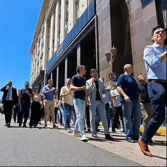 Motosierra: la ex AFIP subió los salarios por debajo de la inflación