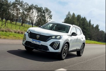 Análisis del Peugeot 2008: cómo anda el nuevo SUV que llegó para ser protagonista de su segmento