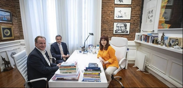 Se kirchneriza el armado provincial del peronismo hacia 2025: Cristina se reunió con el exgobernador Gustavo Bordet en Entre Ríos