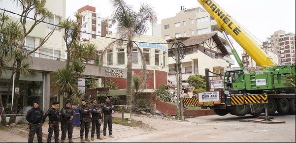 Derrumbe en Villa Gesell: encontraron el cuerpo de uno de los carpinteros y ya son cuatro los muertos por la tragedia en el Hotel Dubrovnik