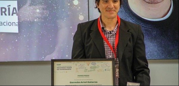 El ingeniero rockero que inventó una herramienta clave para la construcción a muy bajo precio