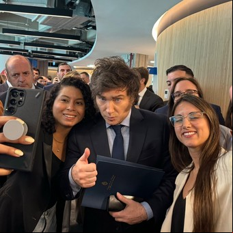 Javier Milei, al visitar la nueva oficina de Ualá: "Prefiero venir a felicitarlos que inaugurar una obra pública costosa e ineficiente que nadie quiere"
