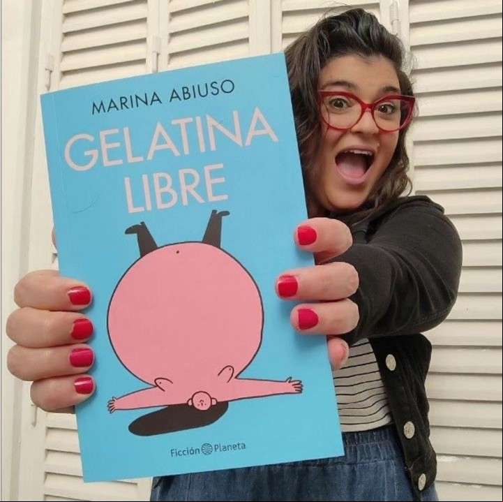 La periodista y escritora Marina Abiuso. Foto: Instagram.