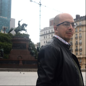 Borges inventó la Enciclopedia de Tlön y ahora el escritor Jorge Volpi la hace realidad