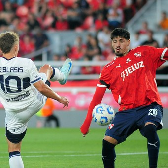 El primer regalo de Navidad para los hinchas de Independiente: compraron a Kevin Lomónaco y se queda hasta 2027
