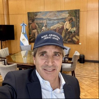 Javier Milei y sus medidas, EN VIVO: "Siempre del lado de la mala política", Luis Caputo redobló sus críticas a los intendentes K por las tasas municipales