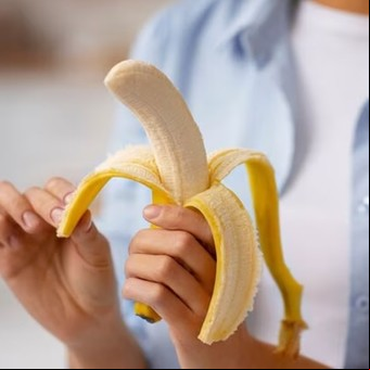 Cuáles son los beneficios de comer una banana todas las mañanas