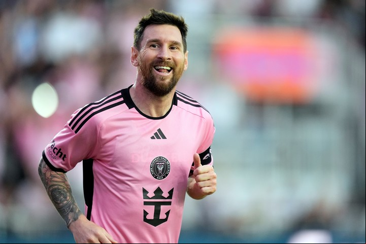 Lionel Messi festejando uno de sus goles en Inter Miami. (AP Photo/Rebecca Blackwell, File)