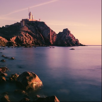 El pueblo más feliz de España: el destino ideal con clima perfecto, playas paradisíacas y gastronomía de lujo