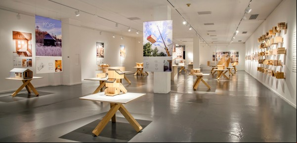 "Sabia madera" expone una selección de obras realizadas por el Wood Program