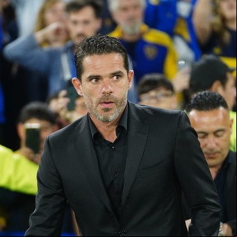 Tras el bajo rendimiento de Romero y Brey, Gago busca un titular para el arco de Boca: quiénes son los candidatos