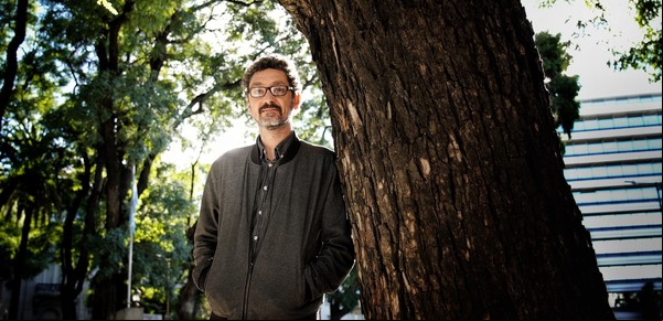 ¿Y si fingieras tu muerte? En ‘La vida feliz’, el francés David Foenkinos se anima