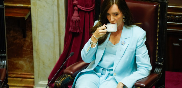 Milei se involucró en las negociaciones, pero igual el Gobierno falló en su estrategia para evitar la expulsión de Kueider