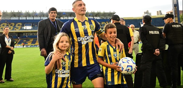 Rosario Central cerró la Liga Profesional con una sonrisa por la victoria ante Belgrano y una lágrima por otra despedida de Marco Ruben