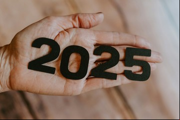 Breve adelanto del zodiaco 2025: qué te deparará el nuevo año según tu signo