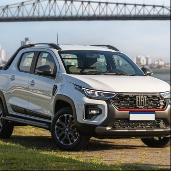 Análisis de la Fiat Strada Ultra: cómo anda la pickup chica que sumó nueva mecánica, más confort y tecnología