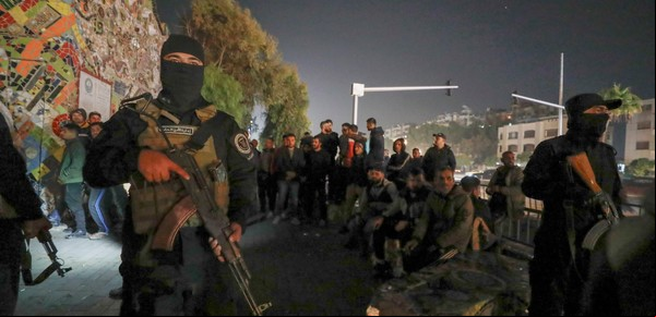 Enfrentamientos en Siria entre islamistas en el poder y partidarios de Bashar al Assad deja al menos dos muertos