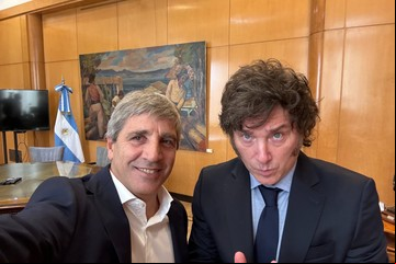 Con el ajuste, Milei consiguió el primer superávit financiero en 14 años
