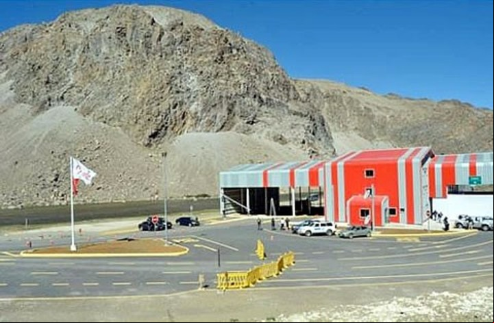 “Complejo Fronterizo Provisorio Pehuenche” tiene como objetivo estratégico, desarrollar un paso trasandino fronterizo entre Argentina y Chile.