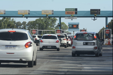Vacaciones: qué se debe tener en regla antes de salir a la ruta con el auto
