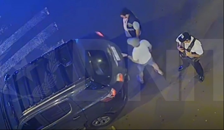Revelan el momento en el que le descubren a Edgardo Kueider los 200 mil dólares sin declarar al ingresar a Paraguay. Captura DNIT