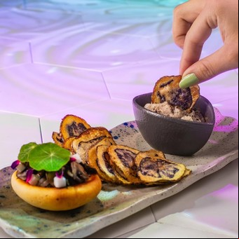 En Sudamérica, cómo es comer en el único restaurante dirigido por la Inteligencia Artificial