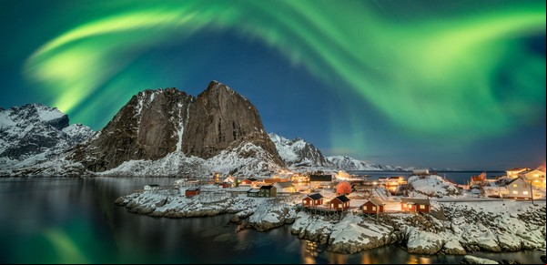 Auroras boreales: por qué se producen, cuándo verlas y los mejores lugares para “cazar” las luces del norte