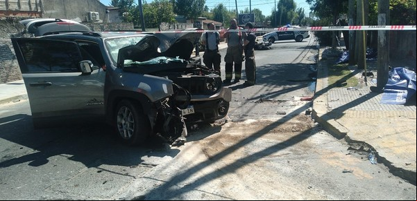 Dos policías muertos en una persecución en Quilmes al chocar contra una camioneta