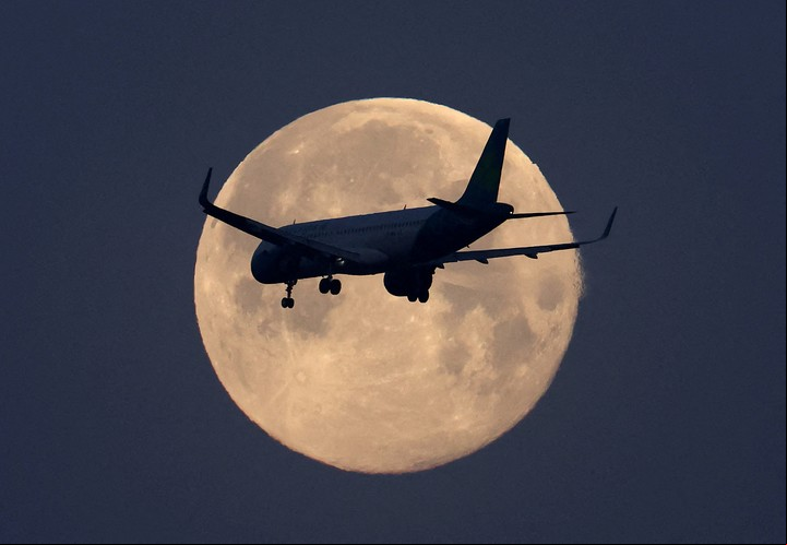 ¿A quiénes afecta más la Luna llena en Escorpio? Foto: REUTERS/Toby Melville.