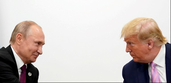 Donald Trump está "furioso" con Putin y amenaza con aplicarle nuevos aranceles al petróleo de Rusia