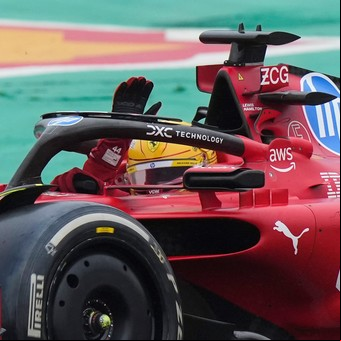 Lewis Hamilton dio inicio a su último gran sueño en la Fórmula 1: giró a bordo de una Ferrari por primera vez en una pista de Maranello