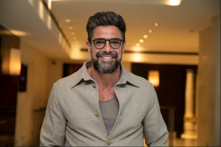 Luciano Castro en la época de la serie "El buen retiro", en 2022.
