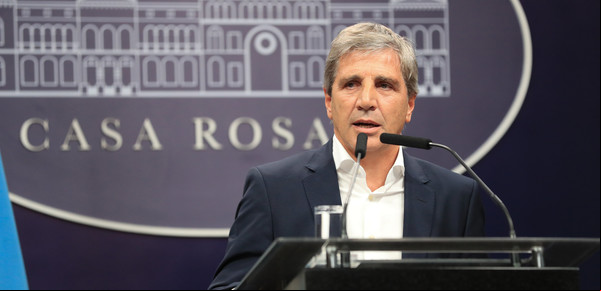 Tramo final en las negociaciones con el FMI: este martes se reuniría informalmente el directorio por el caso argentino