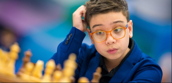 Faustino Oro volvió a dar un golpe en el tablero: le ganó al azerí Mahammad Muradli y logró la segunda mejor victoria de su carrera en ajedrez en ritmo pensado