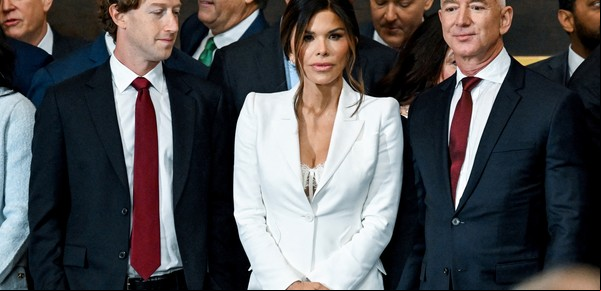 El escote de la mujer de Jeff Bezos