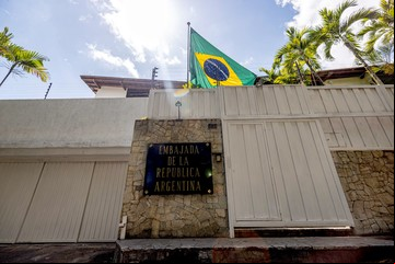 El régimen de Maduro dejó sin agua a los asilados en la embajada argentina en Venezuela