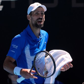 Djokovic confirmó su lesión y exhibió los estudios para callar a sus detractores tras ser despedido con abucheos en Melbourne Park