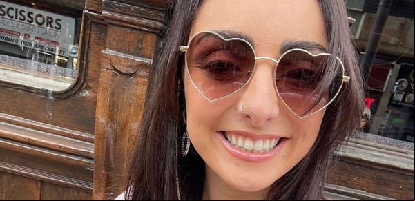 Desde dolores intensos y un tic en el ojo, hasta un preocupante diagnóstico: el relato de una joven que terminó con parálisis facial