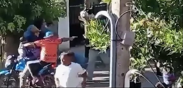 Batalla campal con 50 balazos y seis heridos en una pelea entre facciones de la UOCRA: "¡Cuidado que están a los tiros!"