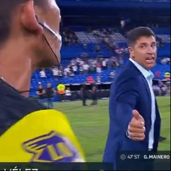 Sebastián Domínguez, suspendido por la AFA tras decirle "Te prendo fuego" al árbitro Andrés Merlos en Vélez vs Platense