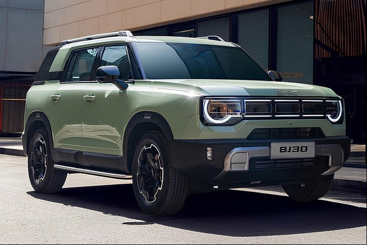 BAIC BJ30, modelo híbrido que se vería beneficiado por la medida.